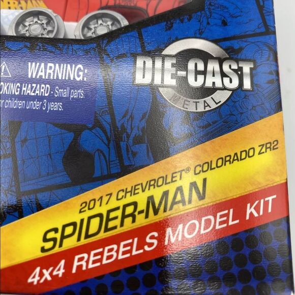 Marvel Diecast Metal Car Model Kit 4x4 Rebels Black Widow Spiderman IronMan - Picture 8 of 10